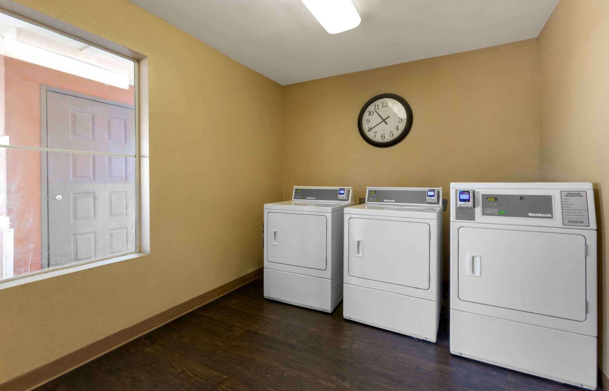 Extended Stay America Suites - Phoenix - Chandler - E Chandler Blvd Экстерьер фото