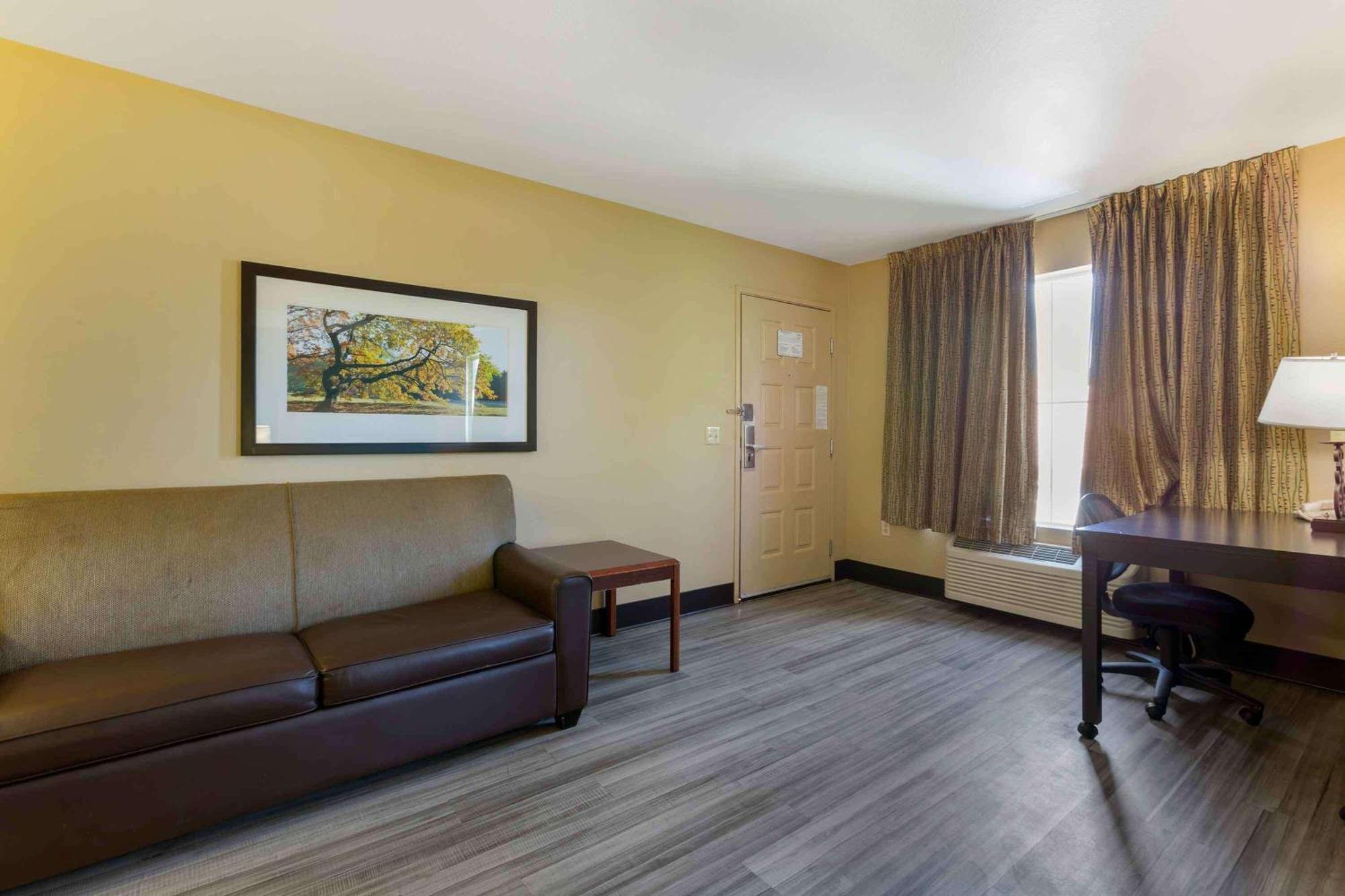 Extended Stay America Suites - Phoenix - Chandler - E Chandler Blvd Экстерьер фото